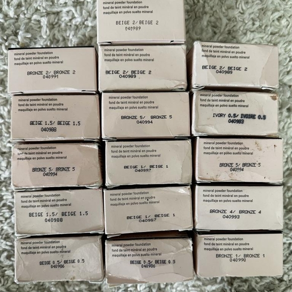 Mary Kay Mineral Powder - Picture 2 of 2